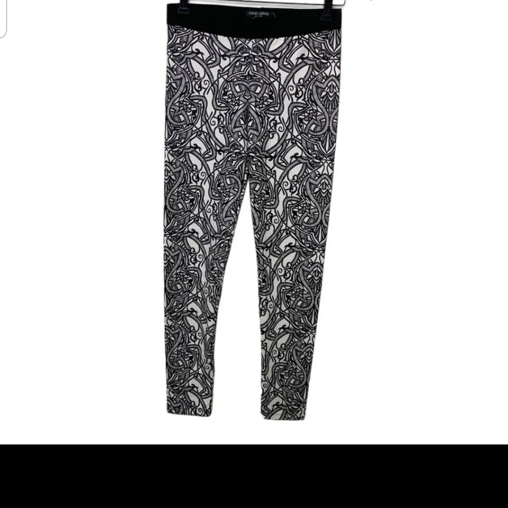 Black and white graphic leggings